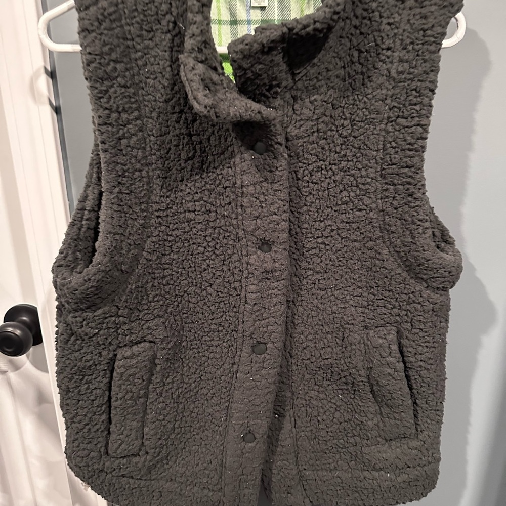 Cozy Gray Sherpa Vest Aerie